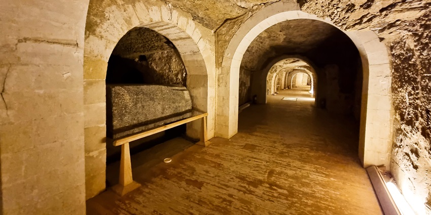 Photograph of the underground Serapeum tunnels of Saqqara Necropolis.