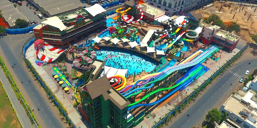 An image of Imagicaa theme park where you can enjoy Snow Park, which is one of the best things to do in the park