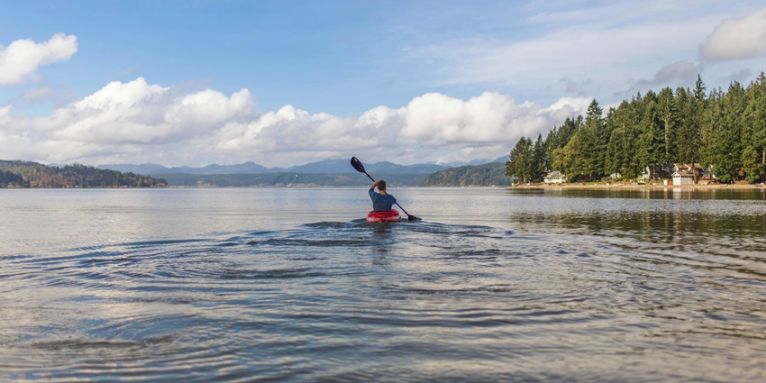 The public beach of Fiji is a stunning place to visit this year and try Sea kayaking.