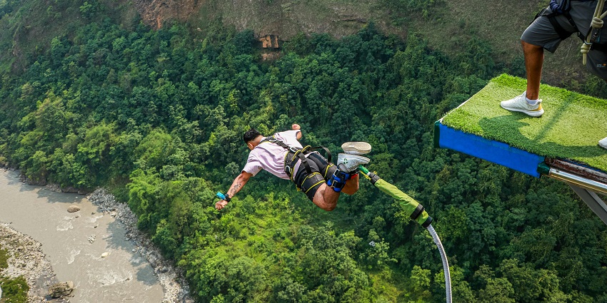 A glimpse of bungee jumping experience, similar to the adventure offered by Fly Sports.