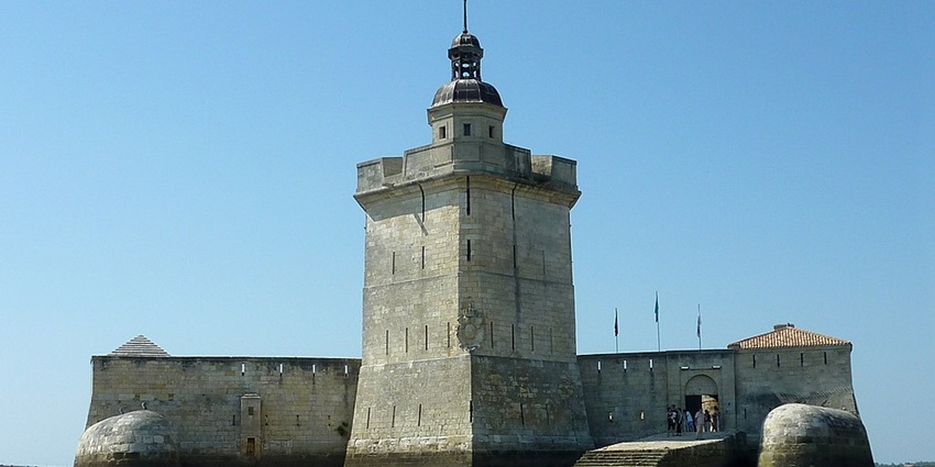 A view of the landward side of the Fort Louvis, which is a famous water fort in the world