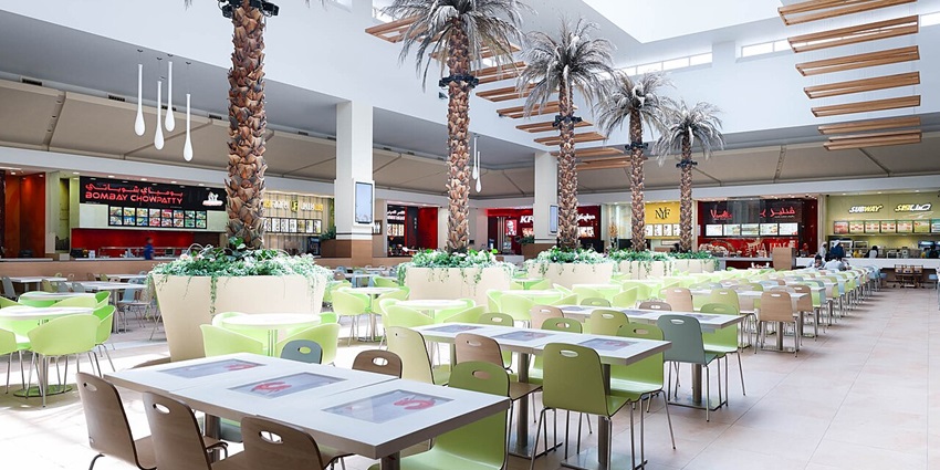 With modern architecture and stylish decor, the Fujairah city centre is one of the best places to visit in Fujairah