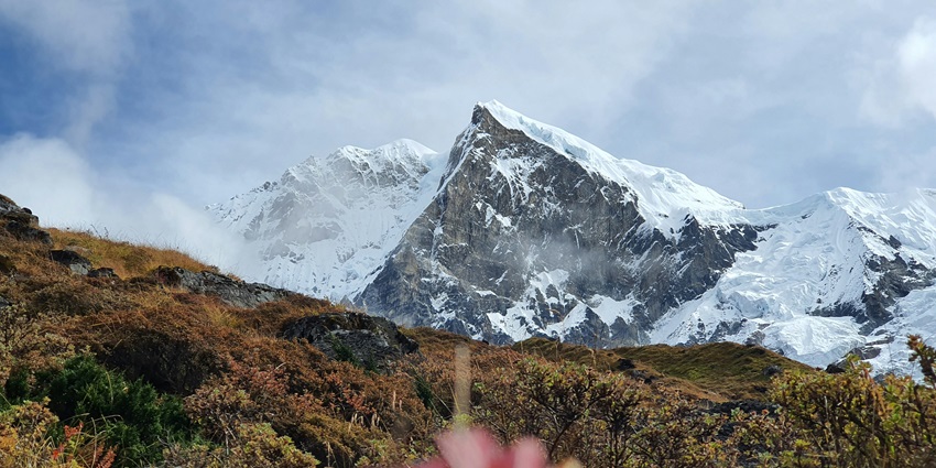 Goechala Trek is one of the best places for trekking in October for all travellers.