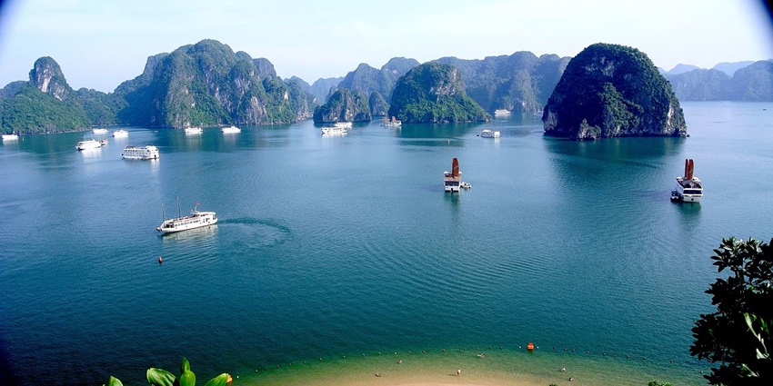 An image of the clear waters of Halong Bay, one of the best places to visit in Vietnam in October.