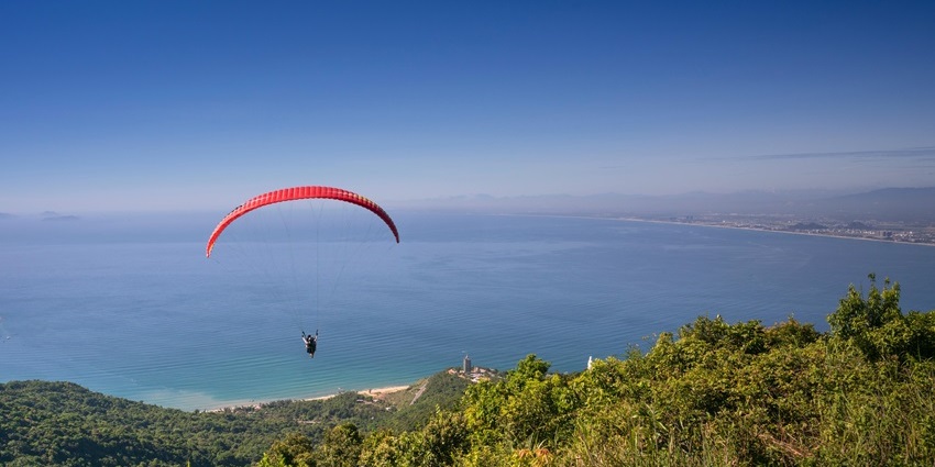 Hibaldstow is one of the premier skydiving destinations in Europe, perfect for all levels.