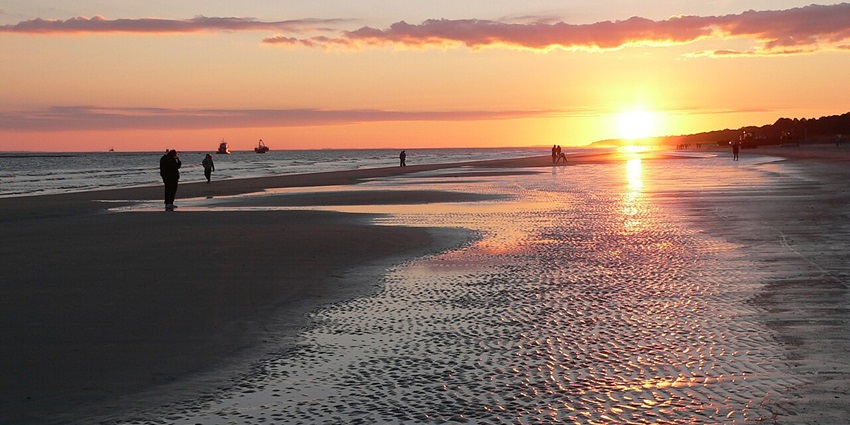 A serene view of Hilton Head Island, one of the astonishing islands in North America.