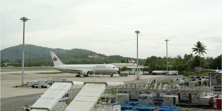 A newly built terminal building at Hubli Airport, the nearest airport for visiting this place in Karnataka.