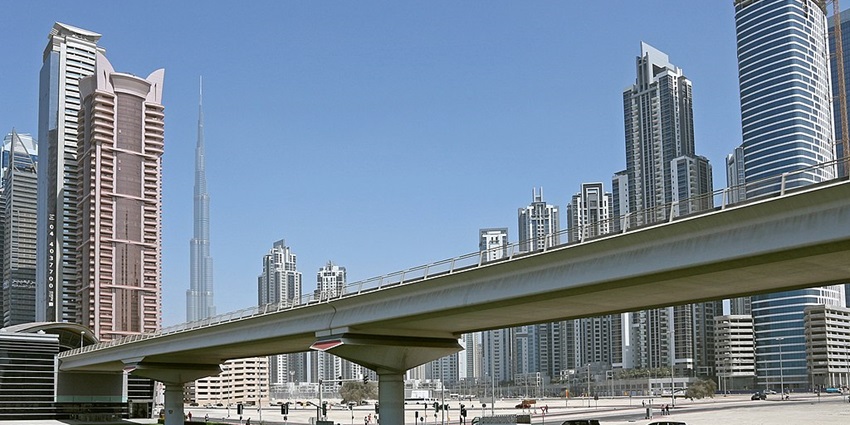 Dubai Metro Line, route to reach Dubai Mall, the largest shopping mall in the world