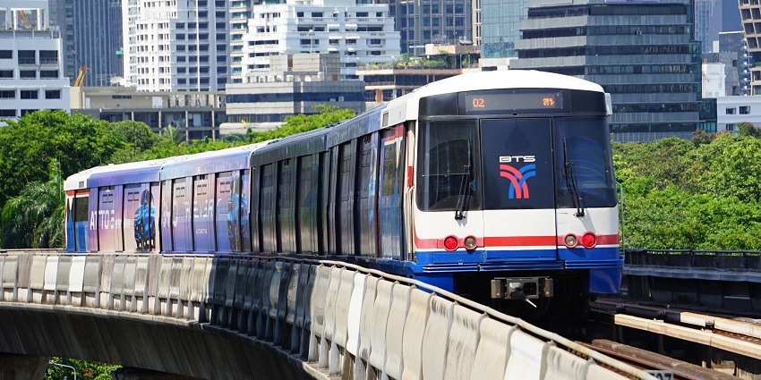 Take the BTS Skytrain to Chong Nonsi Station (Silom Line) to reach the Skywalk.