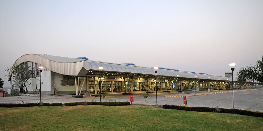 An image of Aurangabad Airport New Terminal, the nearest airport to Shirpur water park
