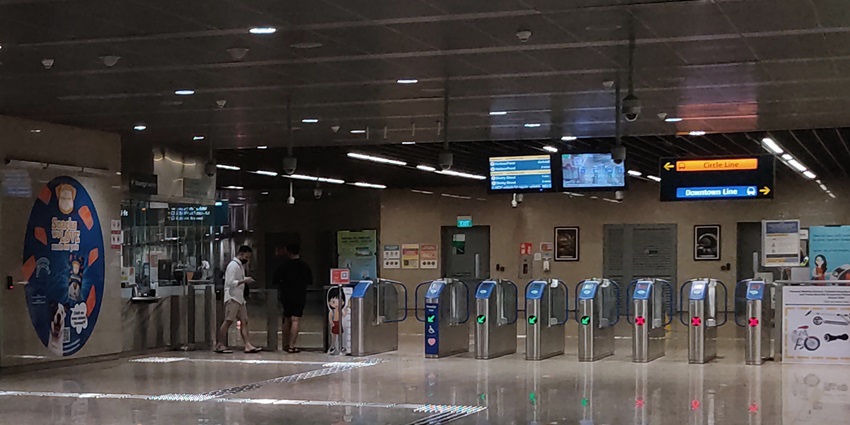 DT9 Botanic Gardens Concourse in Singapore to reach the main destination.