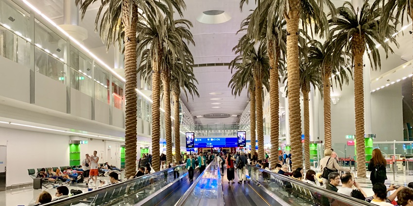 International travellers visiting the Al Rahim mosque can arrive at the Dubai International Airport.