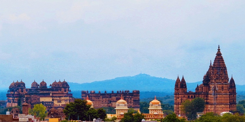 Scenic view of Ram Raja Temple, Gwalior Fort, and Chaturbhuj Temple against the Vindhya Range.