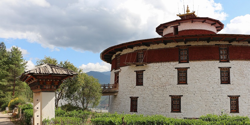An image showing a view of the National Museum of Bhutan, a popular place to visit in Paro.