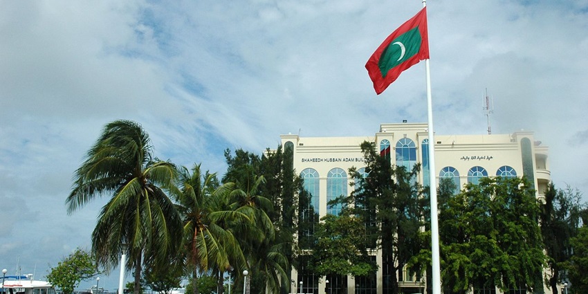 Exquisite green space with walking trails and scenic picnic areas at Hulhumalé Central Park.