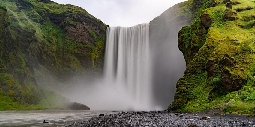An image resembling Hyatung Waterfall in Nepal, one of the famous waterfalls.