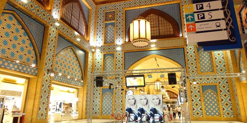 Explore themed shopping, dining, and entertainment inspired by Ibn Battuta’s travels