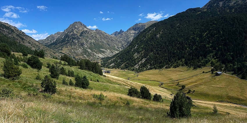 Incles Valley boasts scenic hiking trails through Andorra’s breathtaking, unspoiled landscapes.