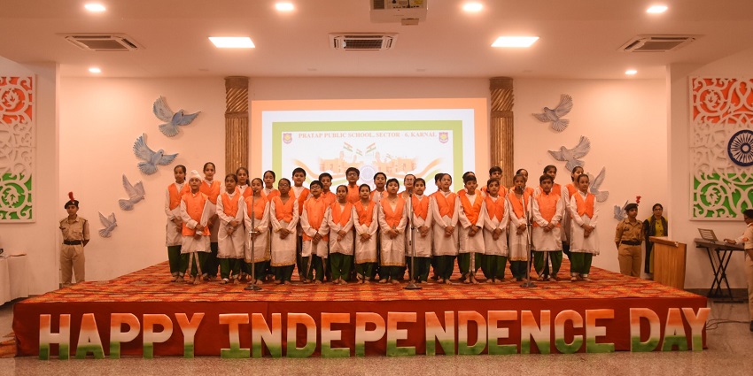 An image of the Independence Day celebration, one of the best Indian festivals in August.