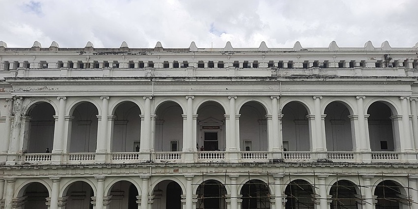 Indian Museum is among the most famous museums in the world to explore the artefacts