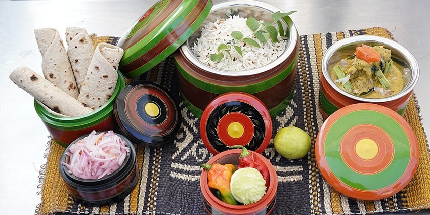 Savour delicious Maldivian cuisine, from fresh seafood to aromatic coconut-based dishes.
