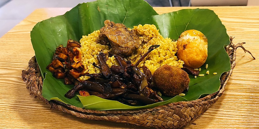 Lamprais, a famous dish from Sri Lankan Cuisine served at one of the top restaurants.