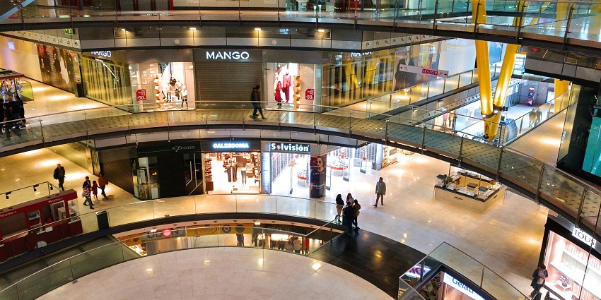 Inside the halls of Iran Mall, one of the best shopping malls in the world