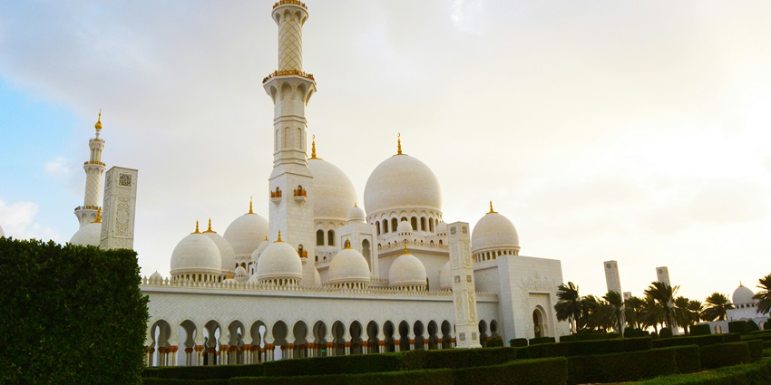 Islamic Association Of Long Island with green dome and modern glass-panelled exterior design, one of the most honoured mosques in America.