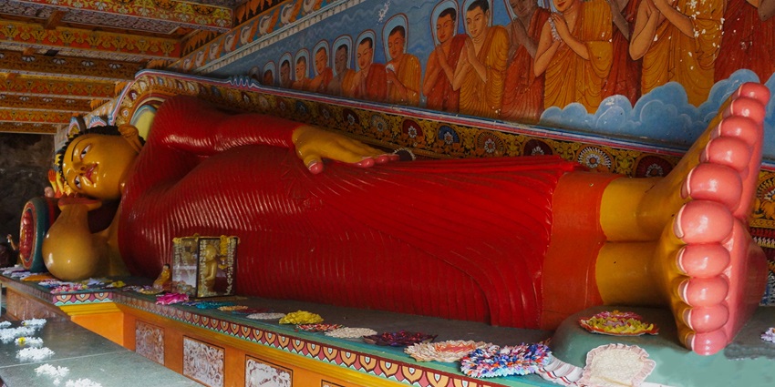 Isurumuniya Temple is an artistic rock temple famed for its exquisite rock carvings.