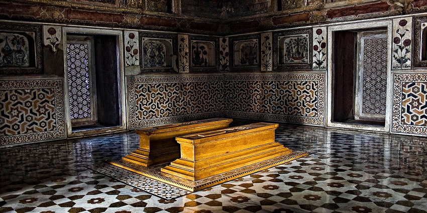 A beautiful view of Itimad-ud-Daulah's Tomb, also known as the "Baby Taj," known for its delicate marble architecture.