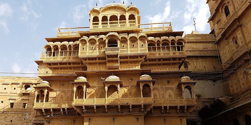 Jaisalmer fort offers a glimspe into Rajasthan's rich history