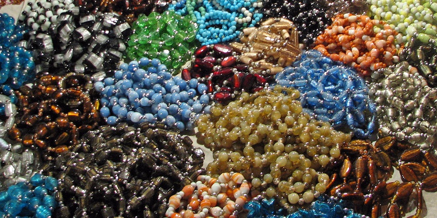 One of the most popular street shopping places in India, offering colourful ethnic wear and handicrafts.