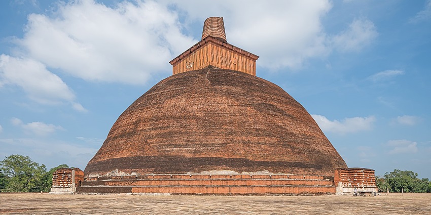 A renowned religious site, Jetavanaramaya Stupa which was built by King Mahasena.