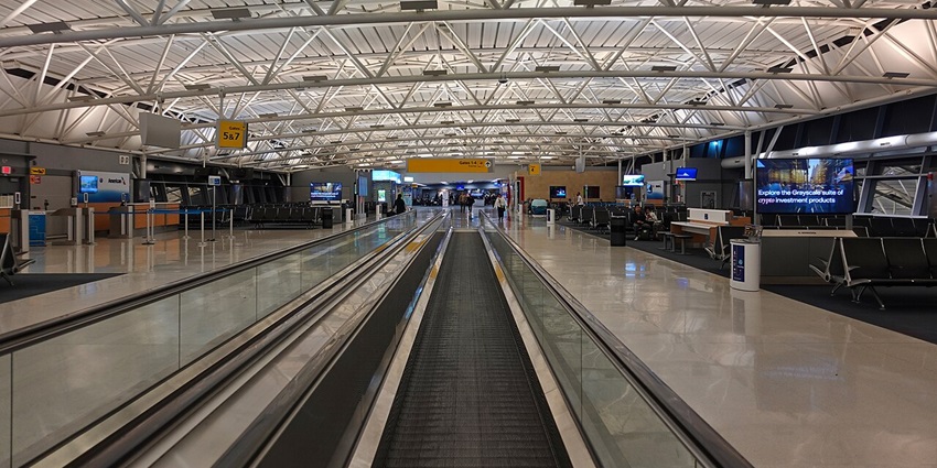An automatic mat leading towards Gate no 14 of John F. Kennedy International Airport.