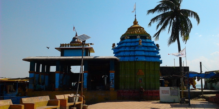 A scenic view of Kalijai Temple, dedicated to Goddess Kalijai, on an island in the largest brackish water lake in India.