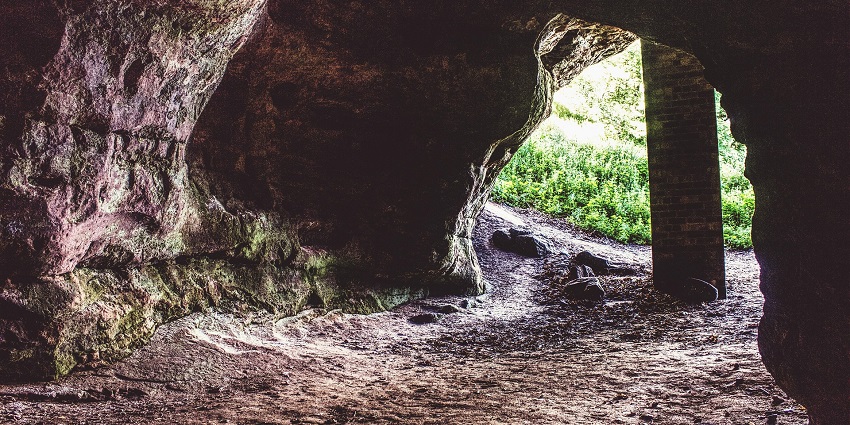 image of a cave with tunnels and rock formations similar to Kampong Trach Cave in Cambodia