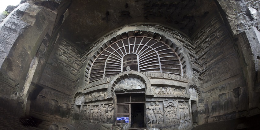 Uncover Karla buddhist caves’ secrets that reveal intricate rock artistry and heritage.