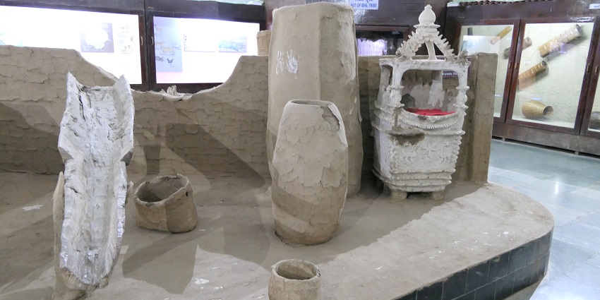 An image of a museum resembling the Keylong Tribal Museum.