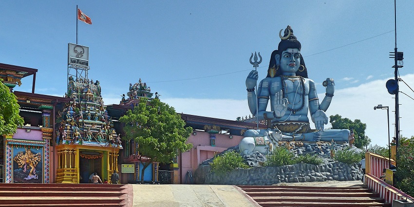 Beautiful architecture of Koneswaram Temple, one of the best places to visit in Nilaveli