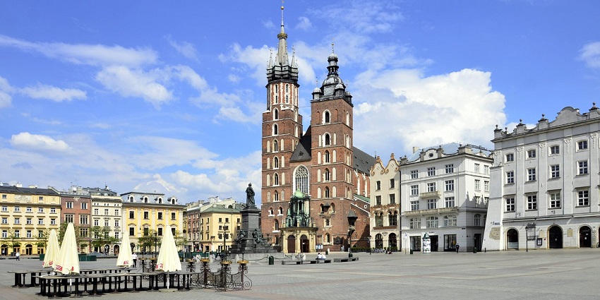 St. Mary's Basilica in Kraków, Poland, a must-see place to visit in Europe in June.