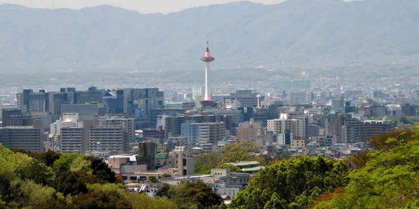 Kyoto, Japan is among the best places to visit for couples this year for a great time.