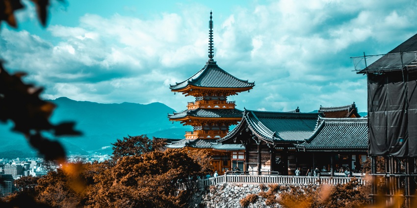 Kiyomizu-dera in Kyoto, a stunning autumn spot and one of the best places for couples.