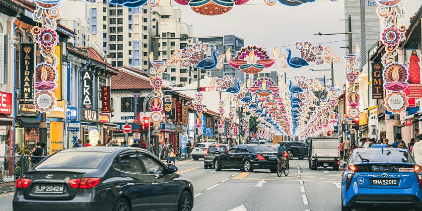 Singapore is among the best places to visit during Diwali, an enclave with temples.
