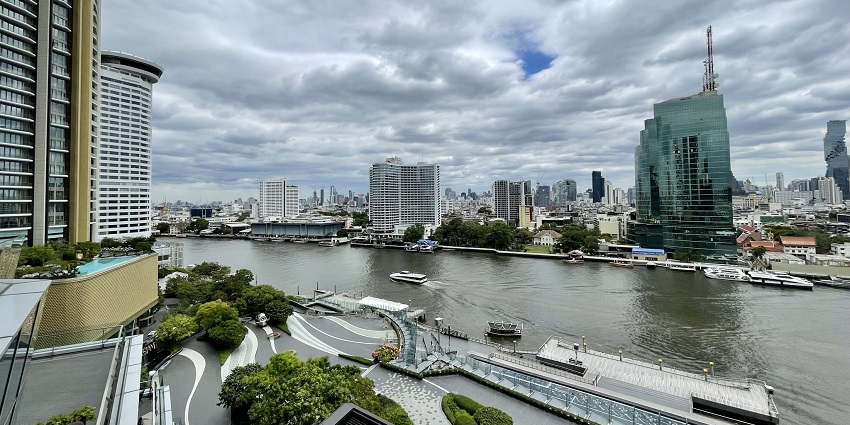 Grand Palace Bangkok, in Phra Nakhon District, offers history and culture