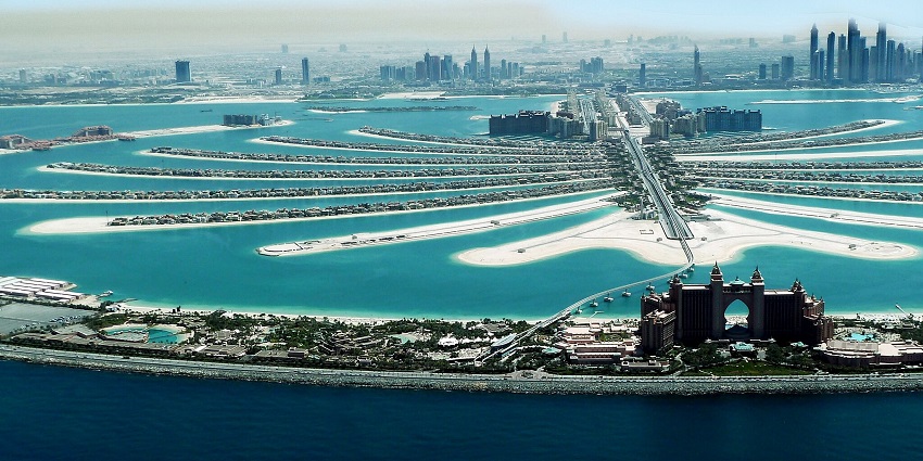 Seabreacher ride in Dubai at Jumeirah Harbour with stunning views of the skyline.