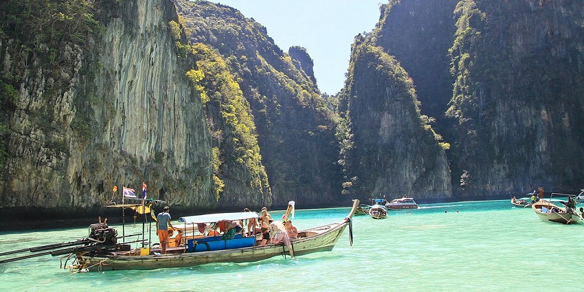 An image showing Tambon Ao Nang in Amphoe Mueang, with buildings and coastline.
