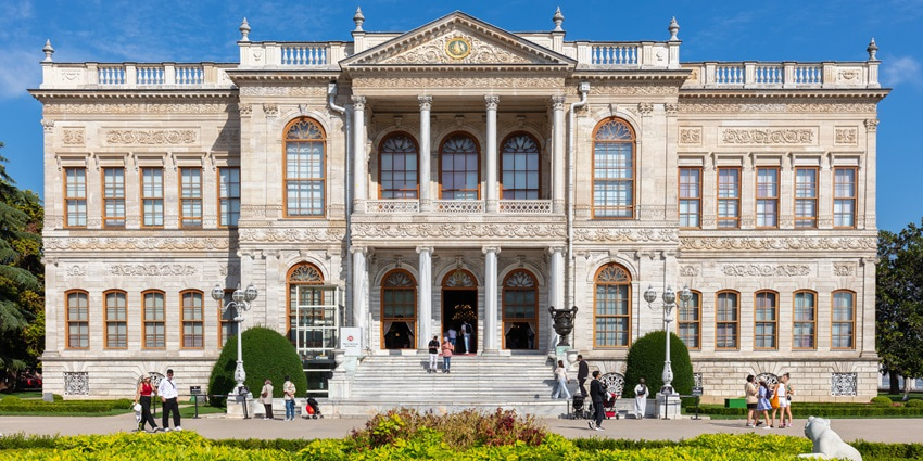 A picture of Dolmabahçe Palace situated along the Bosphorus in Istanbul, Turkey.