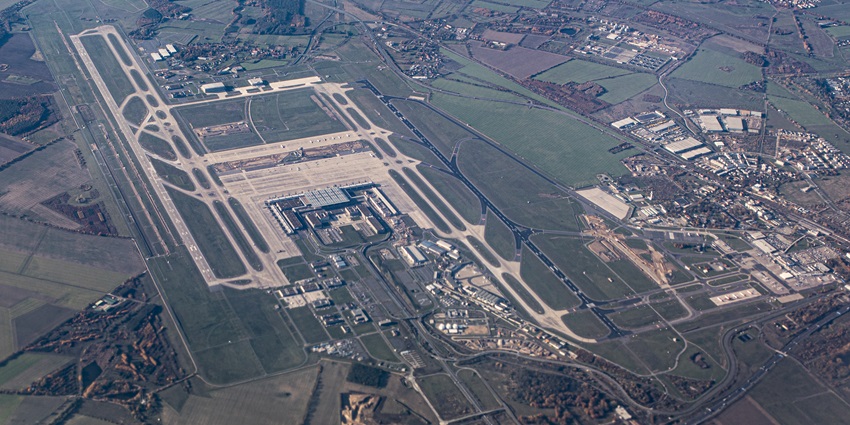 A breathtaking landscape justifying the serene location of the only airport in Berlin.