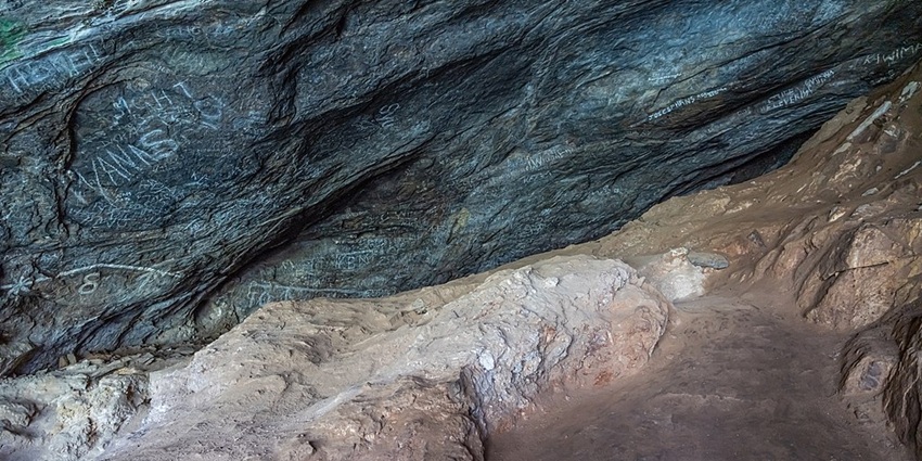 Climb 700 steps to explore Sri Lanka’s legendary Ravana Cave