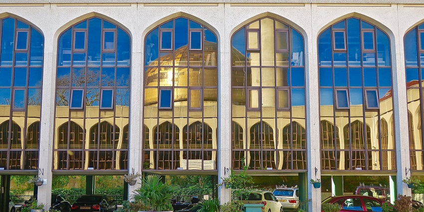 An image of London Central Mosque, one of the biggest mosques in London, United Kingdom.